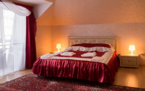 Гостинично-ресторанный комплекс «Золотой лев»